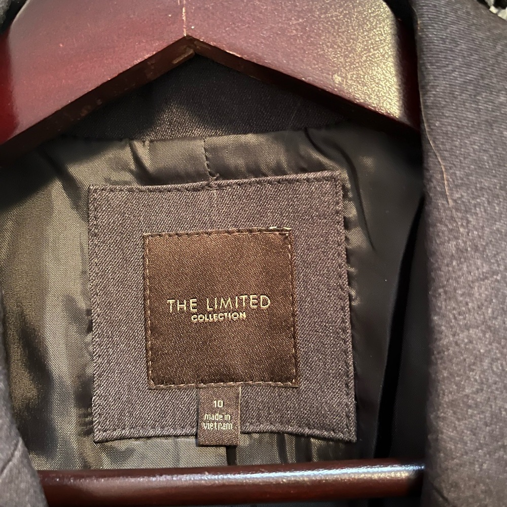 The Limited Black Blazer Classic Tailored Style - Picture 3 of 4